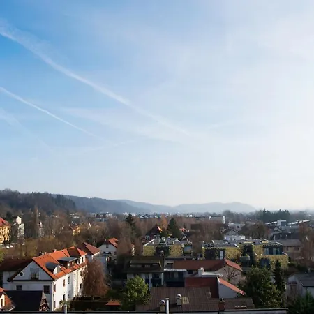 Beautiful In The Nicest Part Of Town 公寓 *